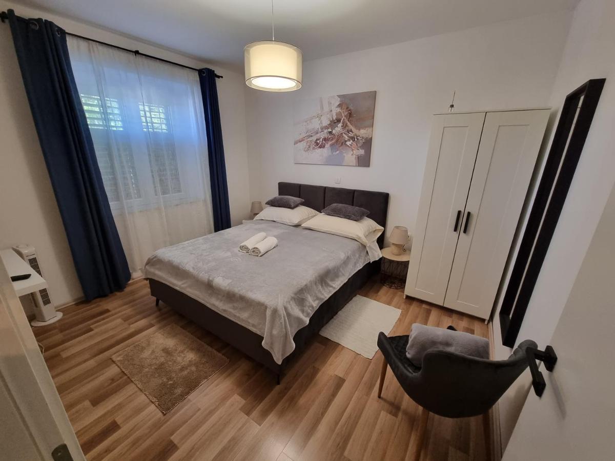 Apartment Lux Zadar Bagian luar foto